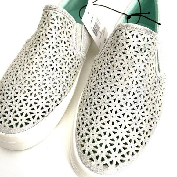 NEW George Silver Glitter Laser Cut Slip On Sneakers US 2 Girls - Picture 3 of 5